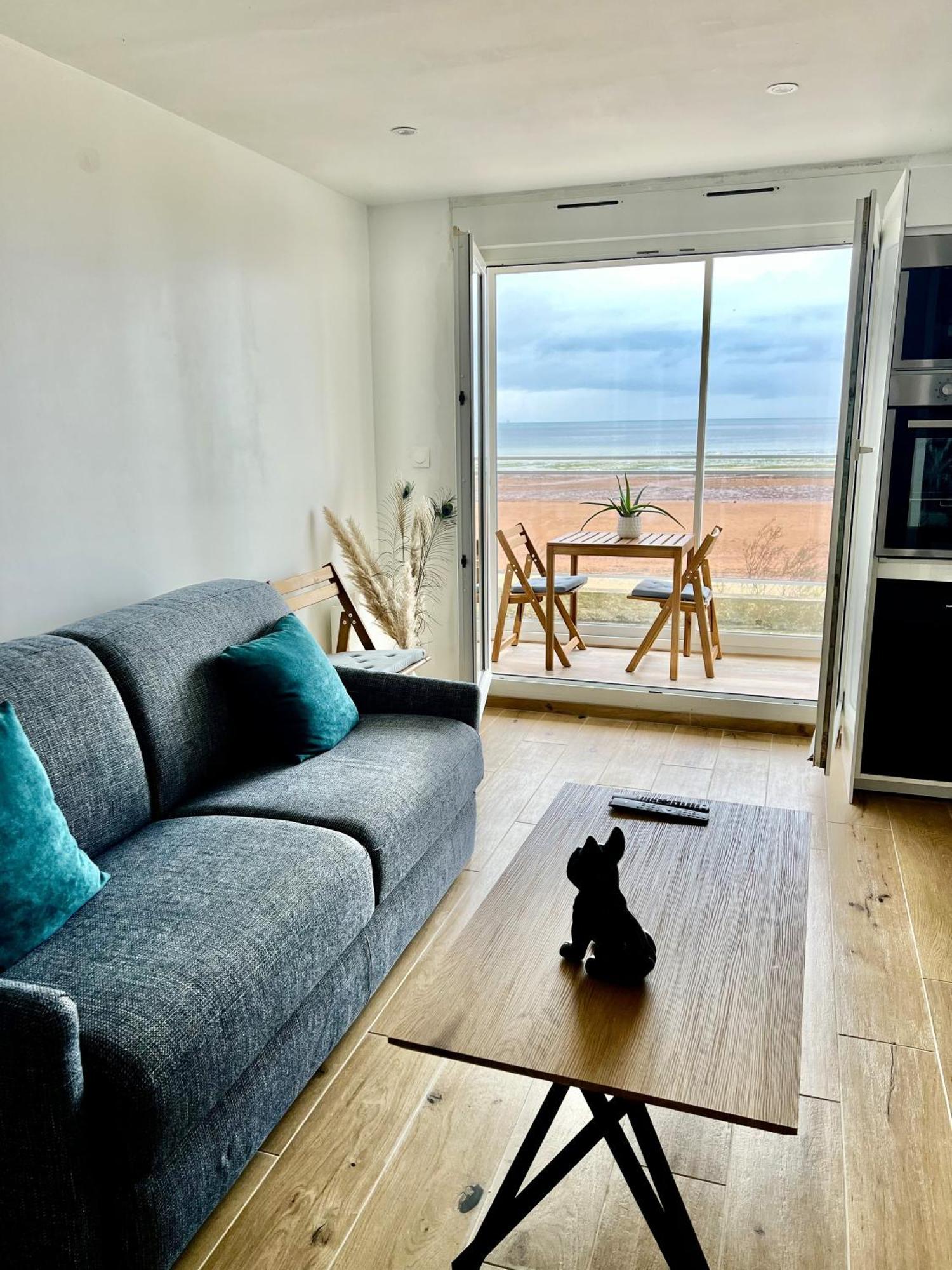 Mettons Les Voiles - Appt Vue Mer Avec Loggia Bernieres-sur-Mer Exterior photo