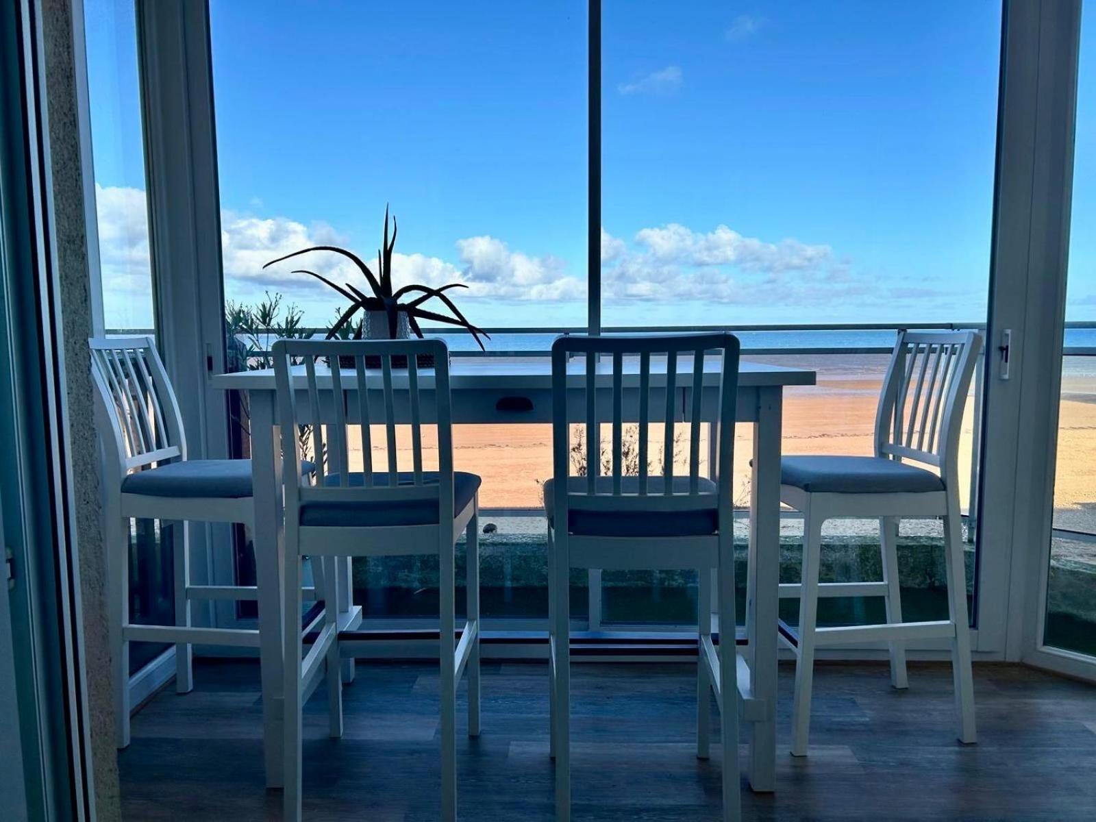 Mettons Les Voiles - Appt Vue Mer Avec Loggia Bernieres-sur-Mer Exterior photo